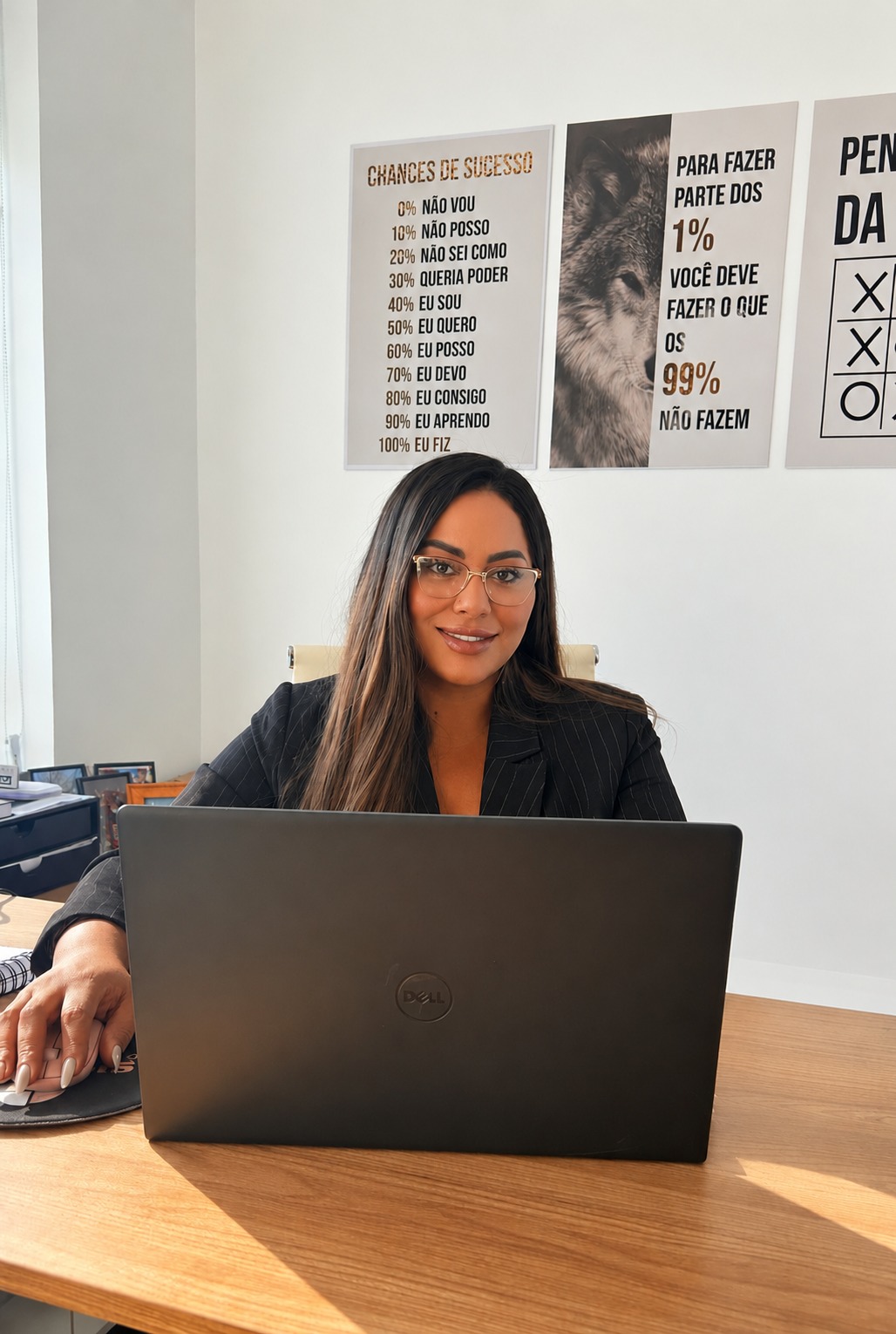 Aline Manhães, sócia da Ensete Contabilidade, em seu escritório na Barra da Tijuca